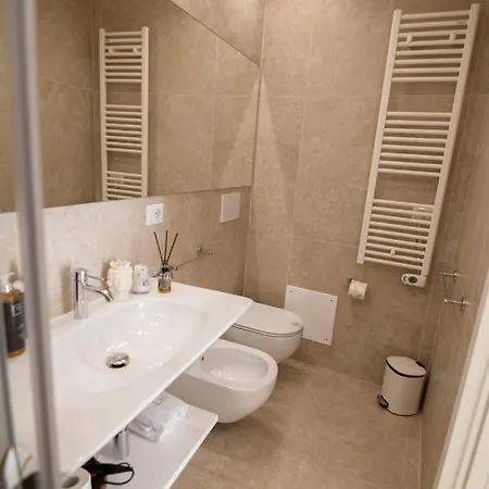 Porta Piccola Luxury Гостьовий будинок Барі