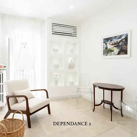 Porta Piccola Luxury Гостьовий будинок 4*