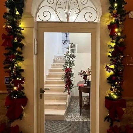 Porta Piccola Luxury 4* Bari