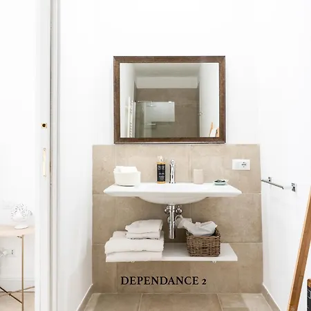 Porta Piccola Luxury بيت ضيافة 4*